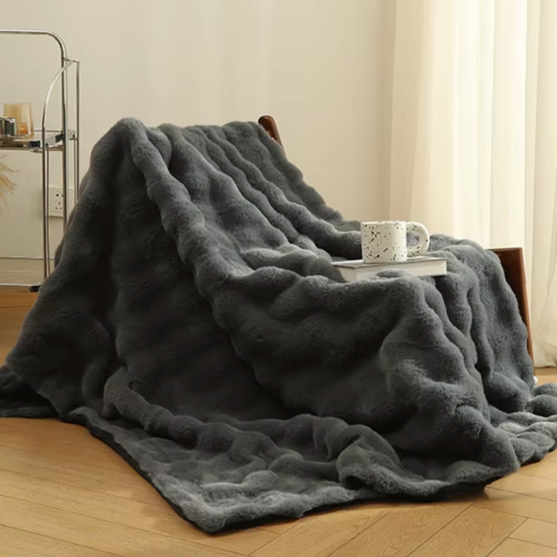 Manti Oversized Blanket